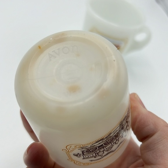 AVON TRAIN SHAVING MUG WITH EMPTY AFTERSHAVE CONTAINER - Picture 10 of 10